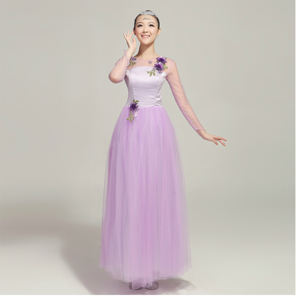 5Cgo  35526480407 古典舞蹈秧歌服民族舞台演出服舞大合唱演出服伴舞長裙 古典舞現代舞  GSX88100