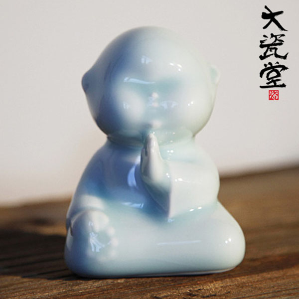 5Cgo 40197948205 青瓷小沙彌擺件景德鎮陶瓷器客廳創意家居書房辦公室桌裝小飾品小和尚白瓷  LAY03000