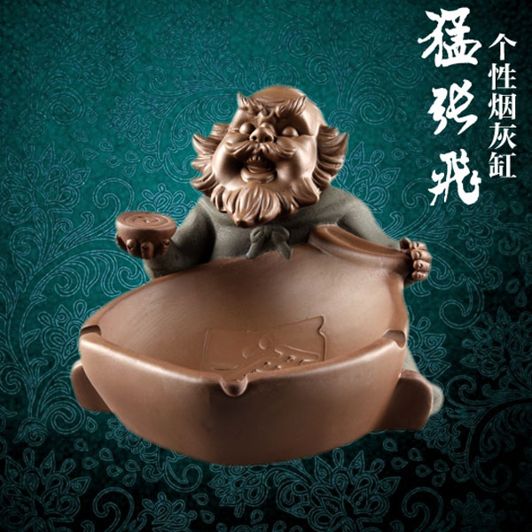 5Cgo  37366628926  張飛紫砂茶寵創意煙灰缸個性大號家居辦公擺件時尚開業禮品三國英雄劉備關羽  LAY82100