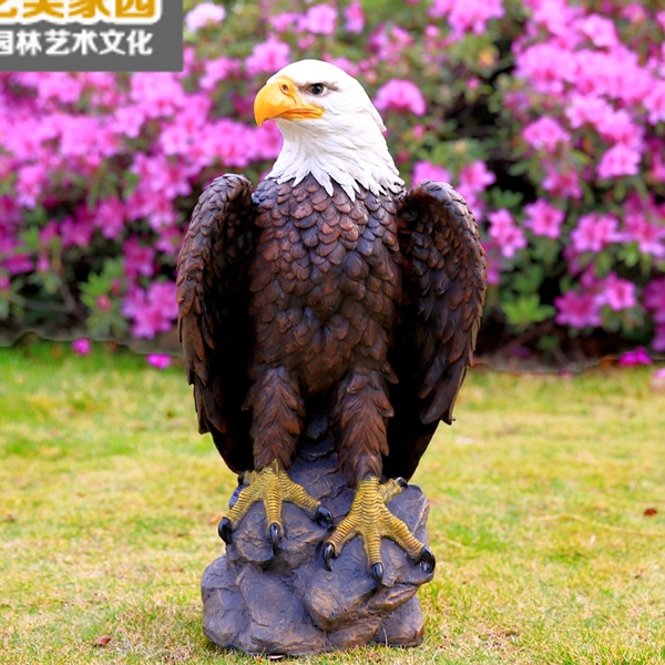 5Cgo 40697180674 戶外園林擺件花園裝飾品仿真動物景觀雕塑樹脂老鷹擺件大庭院草坪公園小區湖邊別墅酒店會所裝飾 CHX88400