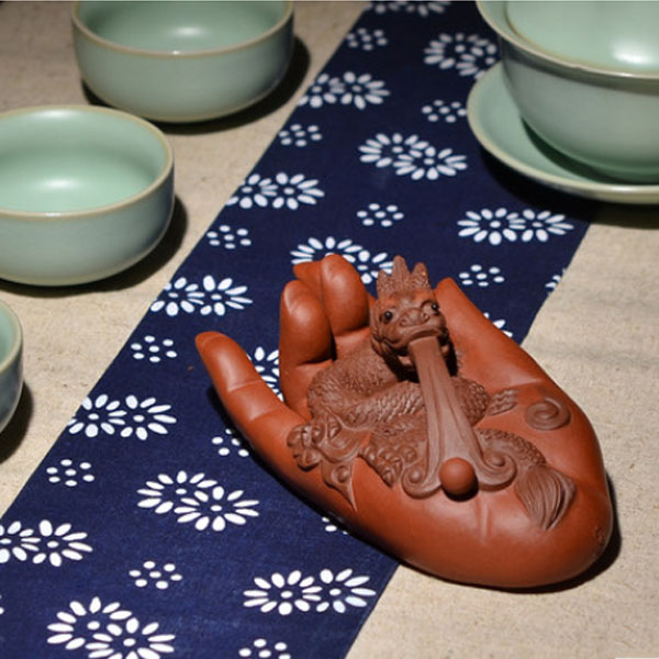 5Cgo  39477402469 功夫茶具精品紫砂茶寵擺件茶玩茶盤零配手工鎮紙龍金蟾大權在握如來佛手  LAY86100