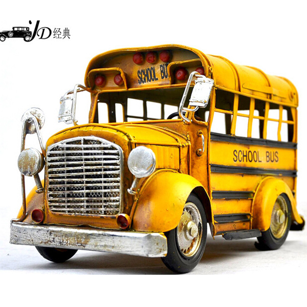 5Cgo 40126723162 經典鐵藝車模型復古仿古鐵皮手工藝品做舊校車巴士模型老爺車模型2109居家擺設攝影道具school bus成品餐廳咖啡廳桌面裝飾 CHX52100