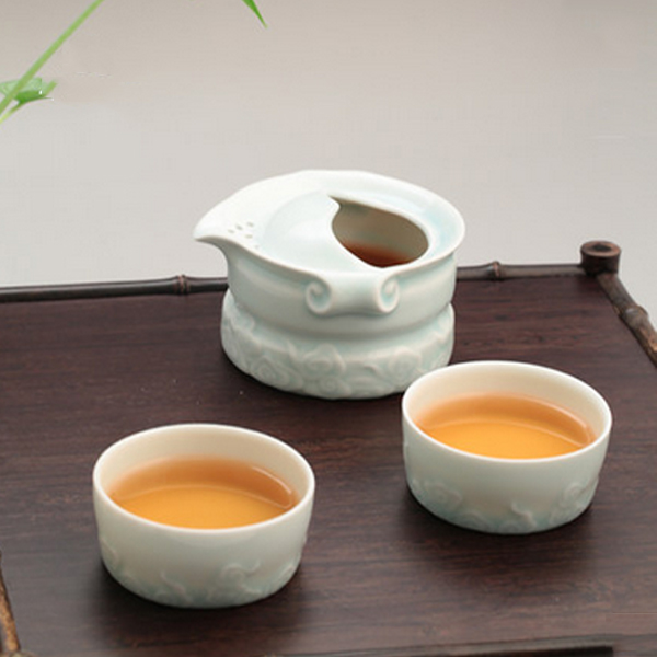 5Cgo   61466239439 功夫茶具陶瓷快客杯一壺二杯景德鎮青瓷手抓壺便攜旅行套裝汝窯茶杯   LAY62200