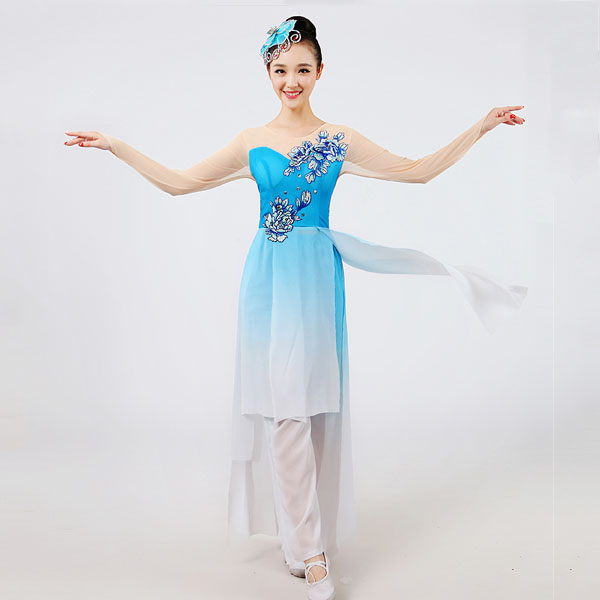 5Cgo 537520607536 古典舞演出服民族秧歌服成人扇子舞蹈傘舞表演服裝秋季舞蹈服  GSX84100