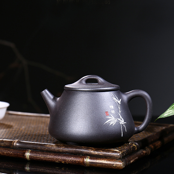 5Cgo 544555617355 宜興名家純全手工紫砂壺正品茶壺茶杯茶墊茶盤茶具黑泥雅趣刻繪石瓢壺 HJT08300