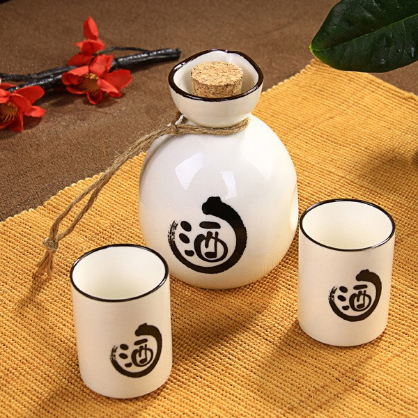 5Cgo 542184800202 複古陶瓷酒具酒壺酒杯白酒甜酒套裝一壺兩杯胖酒杯日式清酒壺陶瓷白酒杯套裝  HJT83000