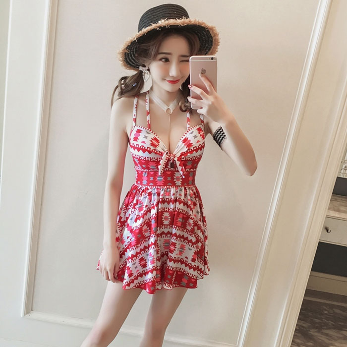 5Cgo 563605342386 泳衣女保守性感小胸聚攏鋼托顯瘦韓國旅遊度假溫泉複古露背印花連體遮肚遊泳裝 HJT98000