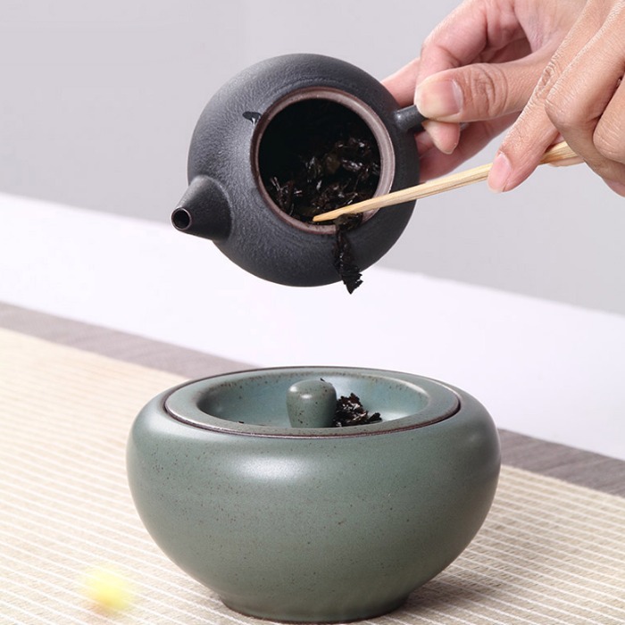 5Cgo 558885770703 汝窯變陶瓷帶蓋建水日式小形茶洗水盂茶渣斗水方水洗功夫茶具配件瀝水廢茶葉桶 AGL57000